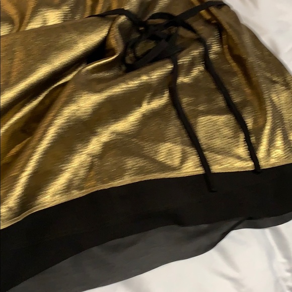 Short sleeve blouse never worn - Picture 3 of 3